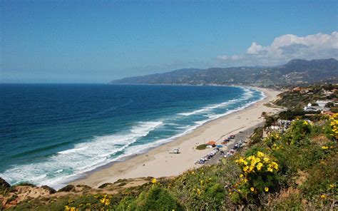 Zuma Beach In Malibu California Citytowner