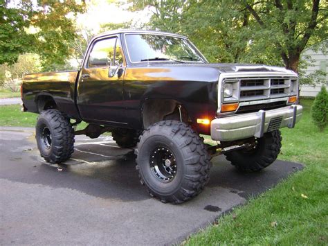 Submitted 16 days ago by 2019 duramax with 7 fts lift, fox shocks with resi's, & 24x14 american force trax wheels. Love older Trucks | Dodge trucks, Old dodge trucks, Lifted ...