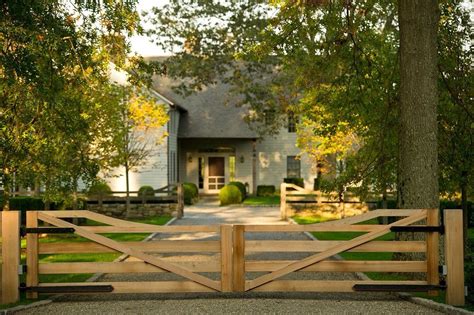 Aug 01, 2019 · gate kit includes: Idea by peta godzik on Ma Maison | Farm gate, Garden gates ...