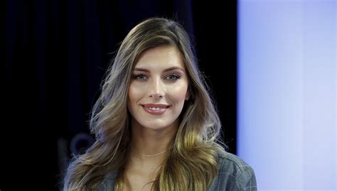 Ouille Listes De Lingerie Camille Cerf Etre Miss France Est Puisant El Zatta