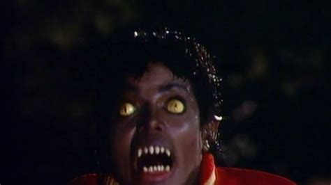 Michael Jackson Thriller Mj Turns Into A Werewolf In Full Screen