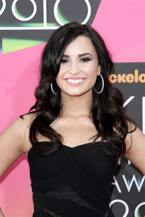 Demi Lovato At Arrivals For Nickelodeons 23rd Annual Kids Choice