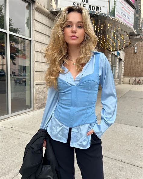 Brec Bassinger Jeans