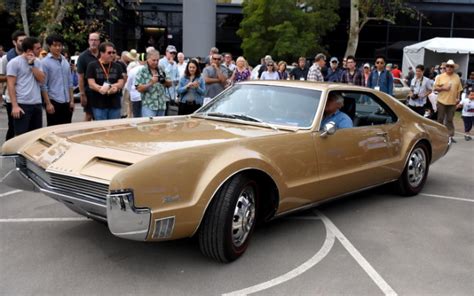 Jay Leno 1966 Oldsmobile Toronado 6speedonline