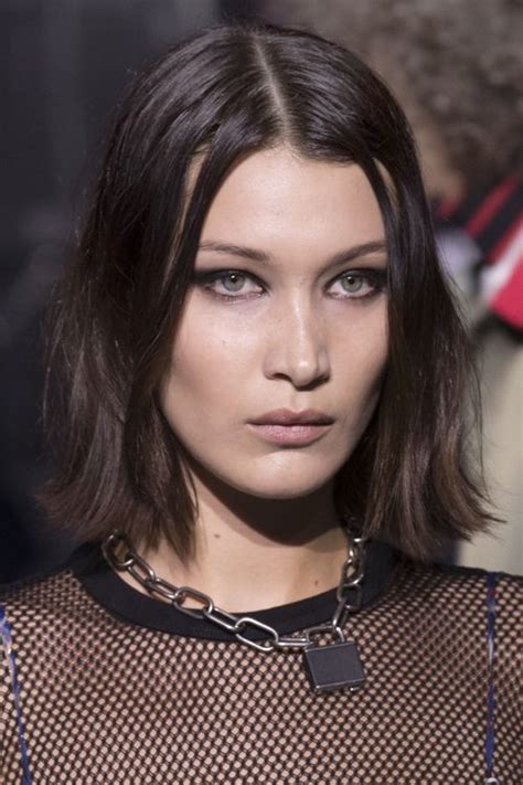 Bella Hadid S Hairstyles Hair Colors Steal Her Style Page