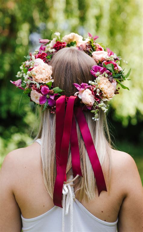 How To Make Swedish Midsommar Flower Crowns Flower Crown Hairstyle