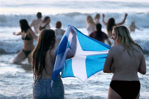 Pictures St Andrews Students Strip Off For Traditional May Day Dip