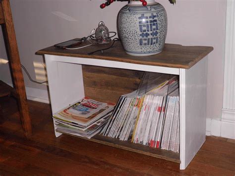 Magazine Rack From An Old Pallet 1001 Pallets