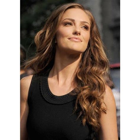 Minka Kelly Sports Voluminous Curly Hairstyle Fashion Fame Minka