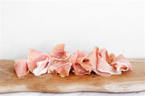 Prosciutto Di Parma Italian Deli Sliced Per 100g La Bottega Nicastro