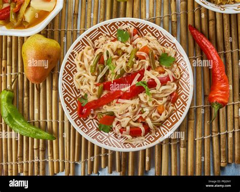 Veg Schezwan Noodles Schezwan Cuisine Asia Chinese Cuisine