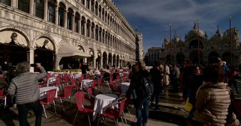 venice to charge day tripping tourists an entrance fee cbs news