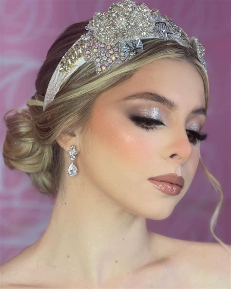 Pin By 𝓈𝒶𝓃𝒹𝓇𝒶 𝓁𝒾𝓃𝒶𝓇ℯ𝓈 On Maquillaje Quinceanera Makeup Bride Makeup