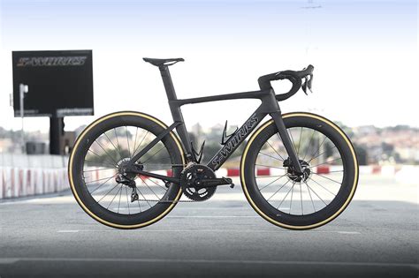 Specialized S Works Venge Disc Di2 Maillot Magazine