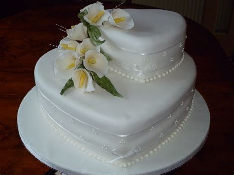 Two Tier White Heart Wedding Cake Heart Shaped Wedding Cakes Cake