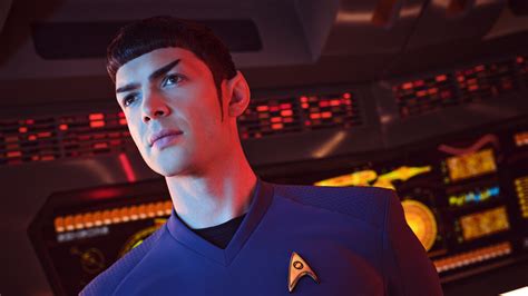 Star Trek Strange New Worlds Neue Bilder Und Einblicke In Spocks Liebesleben Netzwelt