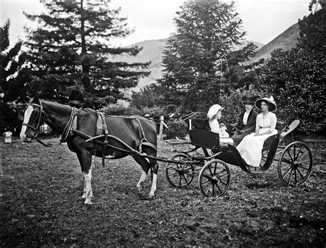 History In Photos Horse And Buggy