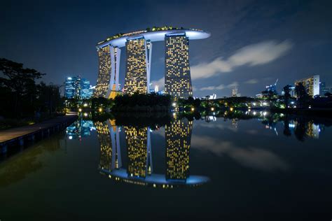 Building Marina Bay Sands Night Reflection Singapore Wallpaper