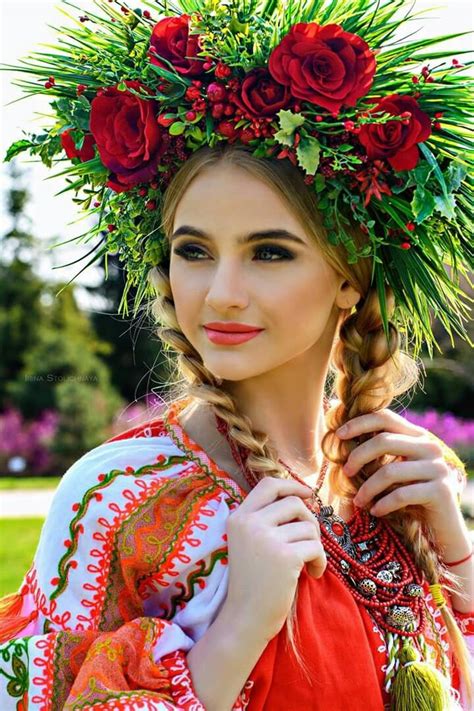 Pin By Protsishen Antonina On гожі Українки Russian Beauty Folk Fashion Eastern European Women