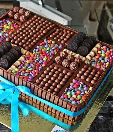 Cake For Chocolate Lover Kitkat Mandm Oreo Ferrero Bolo Kit Kat