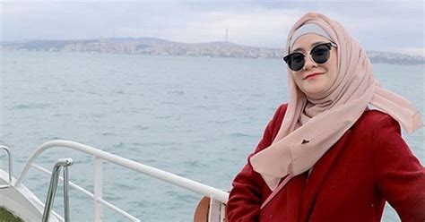 Sakit kepala sebelah kiri bisa disebabkan gaya hidup tak sehat sampai penyakit tertentu. Curhat Sakit Pinggang, Ryana Dea Mengandung Anak Laki-laki ...