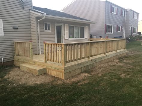 Residential & Commercial Deck Building Services in Cleveland