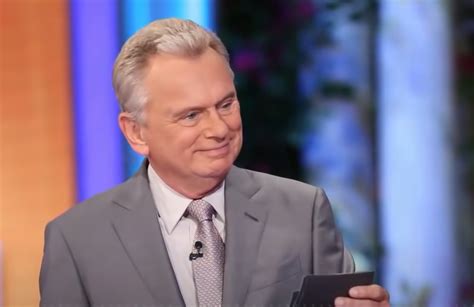 pat sajak defends contestants on ‘wheel of fortune who repeatedly failed at solving the puzzle