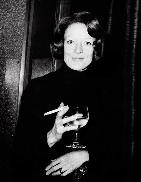 Pin By Gothiclover146 On Maggie Smith Maggie Smith Actors