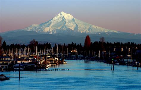 Portland Oregon Places To Visit Romantic Getaways Places To Go