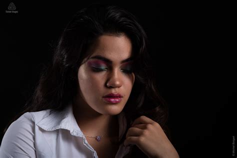Daphna Akkermans Isis Vaandrager Portretfoto Portrait Photo Kleur Color