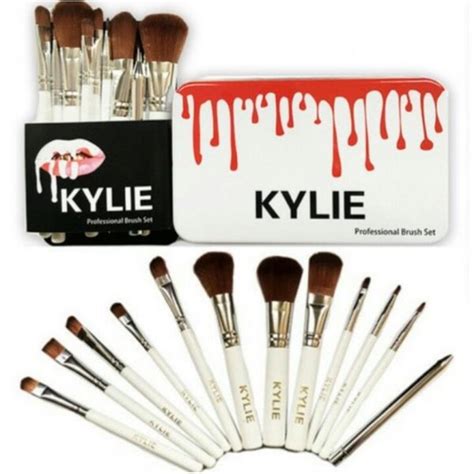 Jual Kylie Brush Kit 12 In 1 Atau Make Up Brush Kylie Set Atau Brush Kaleng Kylie Isi 12 Di