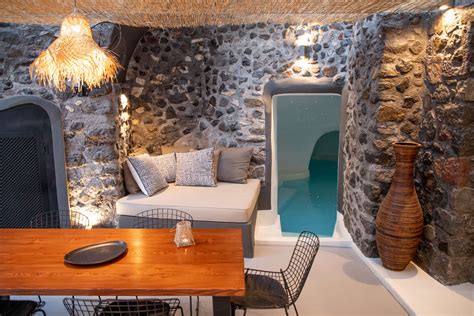 Mesa Gonia Cave House Luxury Villas Rentals Santorini Heated Pools