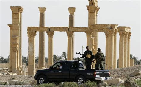 Syrie Palmyre Encerclée Par Daech Le Parisien