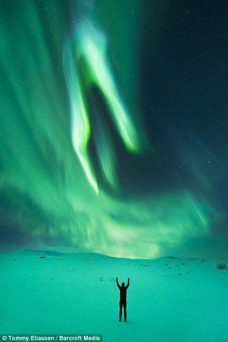 Natural Wonder Photographer Tommy Eliassen Captures A Picture Of