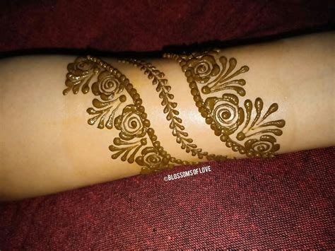 Stylish And Beautiful Wrist Henna Designtattoo Wrist