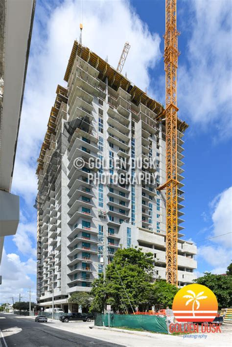 Miami Plaza Reaches 26th Floor Of Construction — Golden Dusk Photography