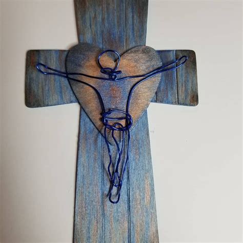 Wire Jesus On Painted Wood Cross 5in X 8in Wood Crosses Painting On