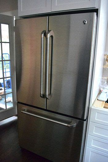 Choose from a variety of cafe counter depth refrigerators. GE Cafe Counter Depth Fridge | Counter depth refrigerator ...