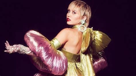 Miley Cyrus Announces Shell Perform At The Super Bowls Tiktok