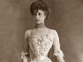 Maud de Noruega, la reina de la finísima cintura obsesionada con su ropa