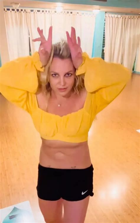 Britney Spears Sparks Concern As Fans Spot Worrying Sign In Latest Dance Video Irish Mirror Online