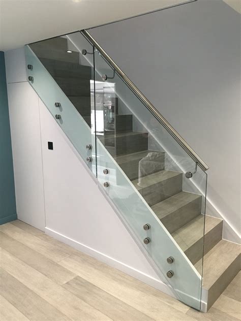 Glass balconies & balustrade systems made high quality stainless steel, aluminium and glass to create a stunning balcony railing system for your home. Frameless Glass Balustrades in London - Inox City Ltd