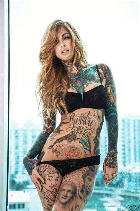 Colecci N De Las Mujeres Con Tatuajes Mas Sexis Fotografias
