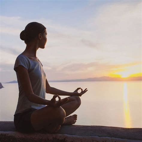 Ways Yoga Can Benefit The Businessperson Meditation Photos Yoga