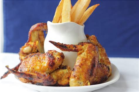 Throw your best super bowl party ever with these great food and decorating ideas. Foodista | Superbowl Sunday Finger Foods