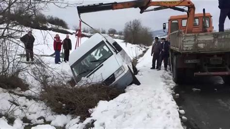 Thord has to keep the road open during heavy snowfall. Rescue mission Van overturns on icy road UNCUT!!! Part 1 ...