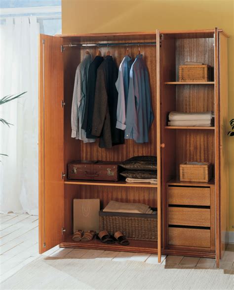 List 100 Pictures Pictures Of An Armoire Excellent
