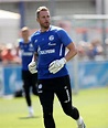 Torwart Ralf Fährmann will jetzt zu Hause beim FC Schalke 04 bleiben ...