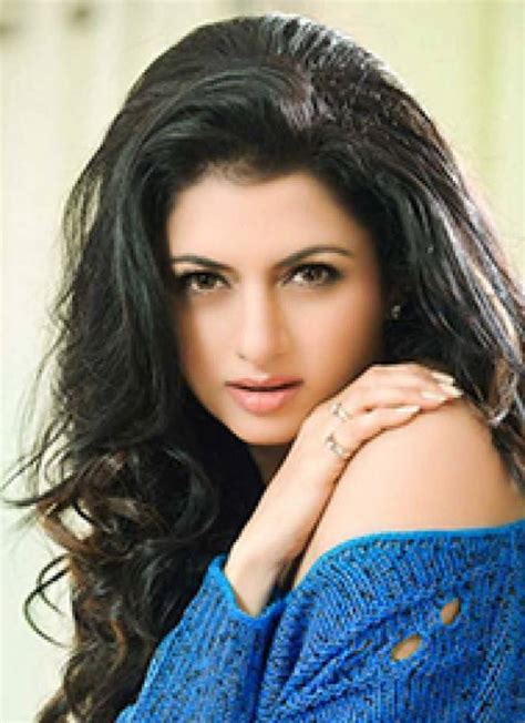 She was born on 27 september 1994 in pune, maharashtra, india. Bhagyashree to play Prabhas's mother in his next film