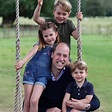 Kensington Palace publicó tres adorables fotos del príncipe William y ...